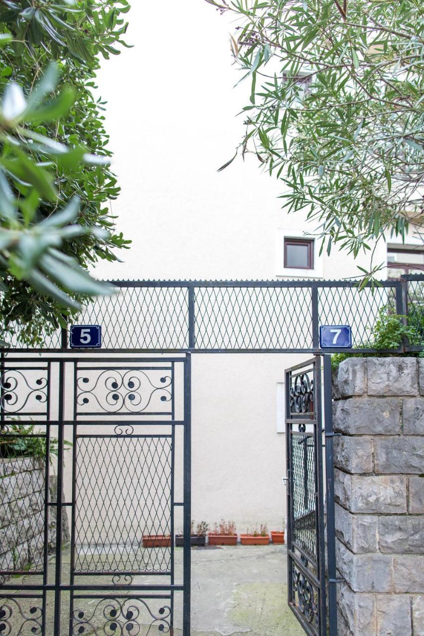 Guest House Mandarina Budva Dış mekan fotoğraf