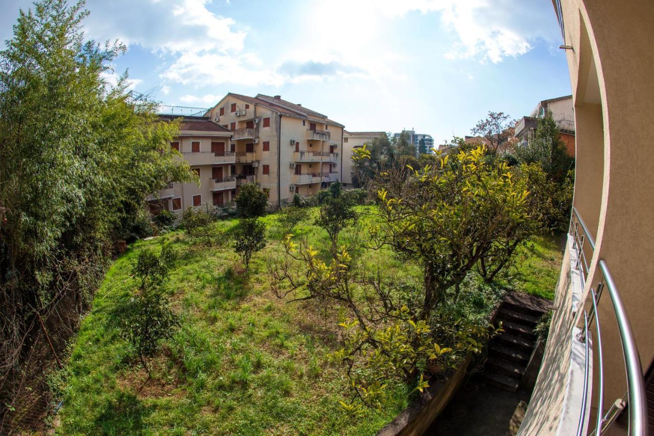 Guest House Mandarina Budva Dış mekan fotoğraf